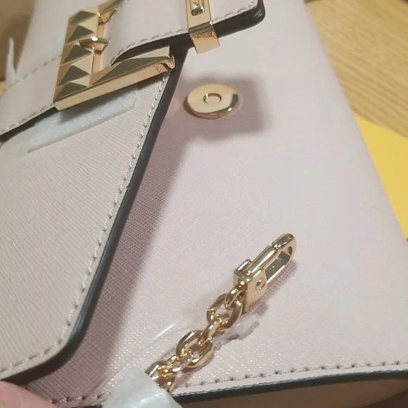 Michael Kors Penelope MD Clutch In Soft Pink NWT - Picture 10 of 11